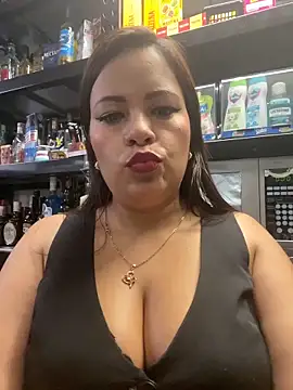 MIA ROSSEEE online show from 05.10.26