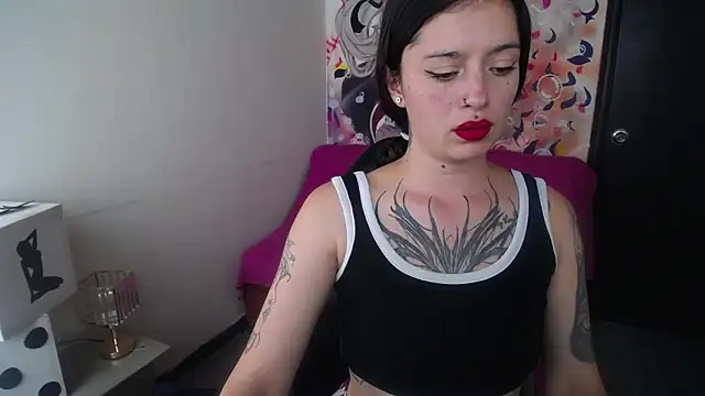 Lucia evans21 online show from 05.19.26