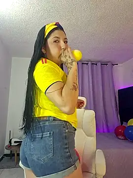 Snapshot of Celestee_21 chatting on 06.18.26 Celestee 21 online show from 06.18.26