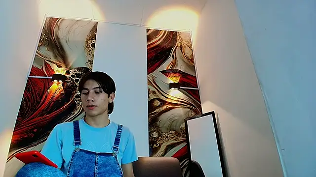 Snapshot of RAPHAEL_NYON1 chatting on 05.21.26 RAPHAEL NYON1 online show from 05.21.26