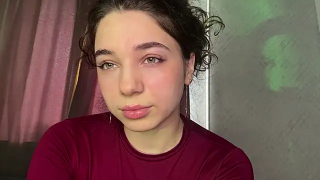 Angeliheee online show from 04.17.26