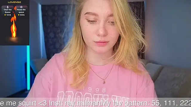 Snapshot of AliceMilr chatting on 07.16.26 AliceMilr online show from 07.16.26