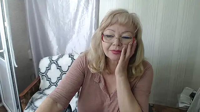 LavandaMay online show from 04.30.26