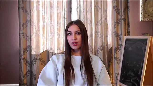 Snapshot of NicolWimett chatting on 04.16.26 NicolWimett online show from 04.16.26