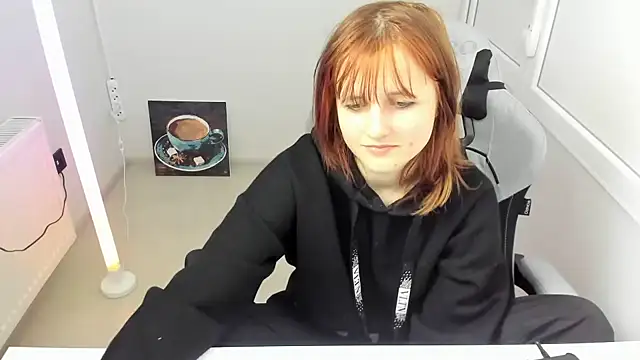GoldenKiss online show from 05.18.26
