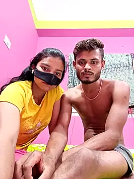 Snapshot of Hot-Couple4 chatting on 04.13.26 Hot-Couple4 online show from 04.13.26