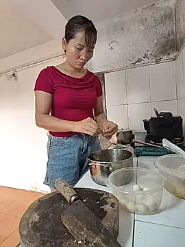 2 banana online show from 08.04.26