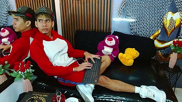 Skinny cute Alyer online show from 06.24.26