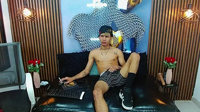 Skinny cute Alyer online show from 07.07.26