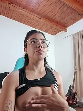 Iam eli09 online show from 04.14.26