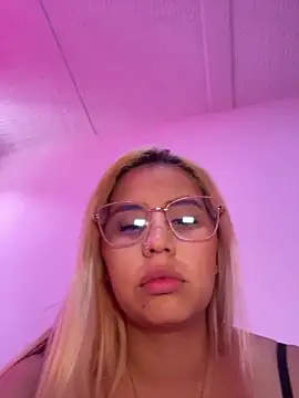 Snapshot of Aliss_Taylor1 chatting on 04.28.26 Aliss Taylor1 online show from 04.28.26