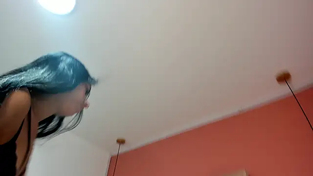 VIOLET 19XXX online show from 05.11.26