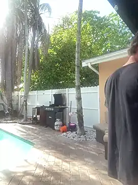 youngwildfreee online show from 04.21.26