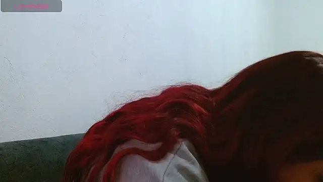 Snapshot of lucyheart_8 chatting on 04.27.26 lucyheart 8 online show from 04.27.26