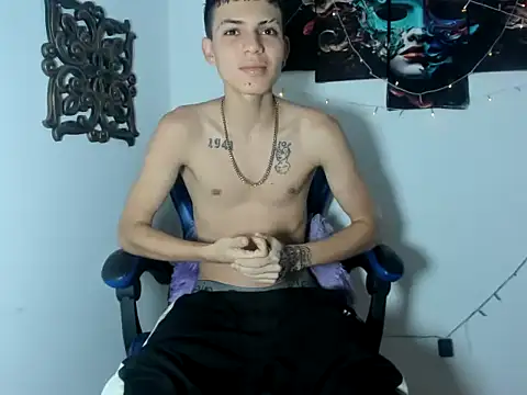 Snapshot of Yherferson_45 chatting on 04.11.26 Yherferson 45 online show from 04.11.26