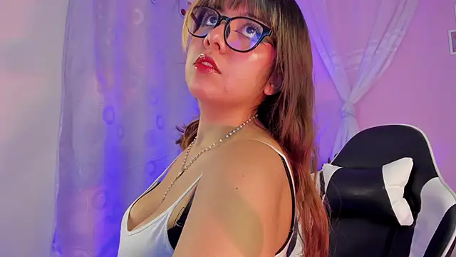 honey m00n online show from 04.10.26