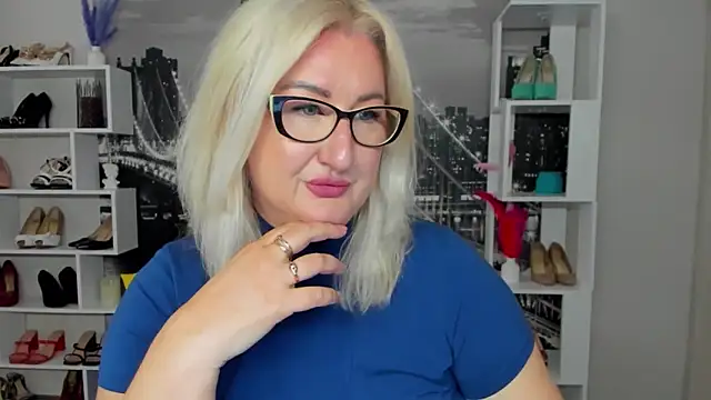 DianaFrances online show from 05.03.26