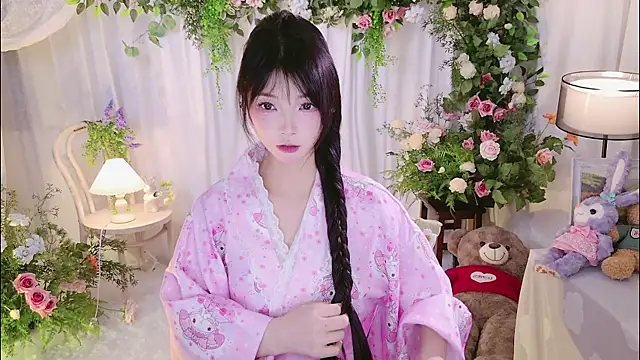 Zoe-001 online show from 06.30.26