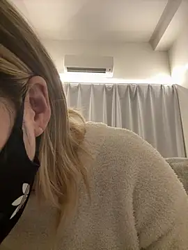 Snapshot of MITUKI0707 chatting on 04.19.26 MITUKI0707 online show from 04.19.26
