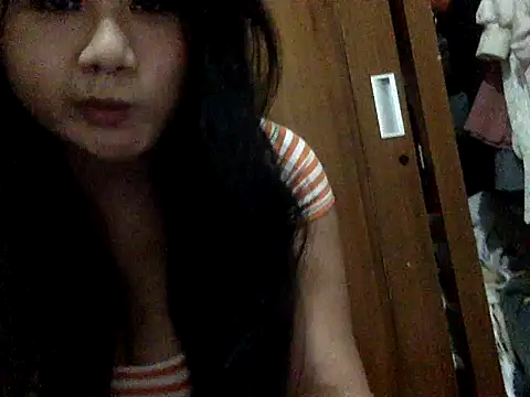 vixenrae online show from 04.12.26