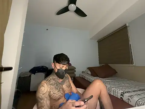 tattoo hottie online show from 04.15.26