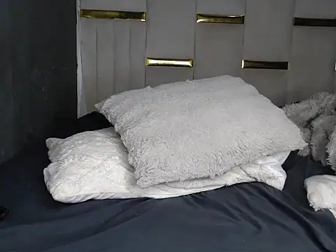 Snapshot of CreamyPussy95 chatting on 04.10.26 CreamyPussy95 online show from 04.10.26