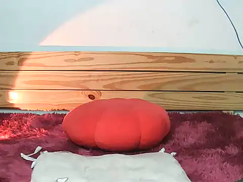 Selena-2K online show from 04.16.26