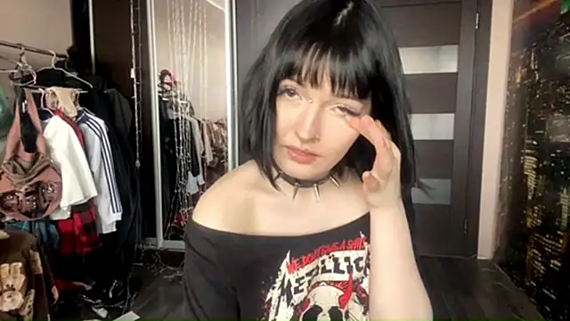 virusDoll online show from 05.06.26
