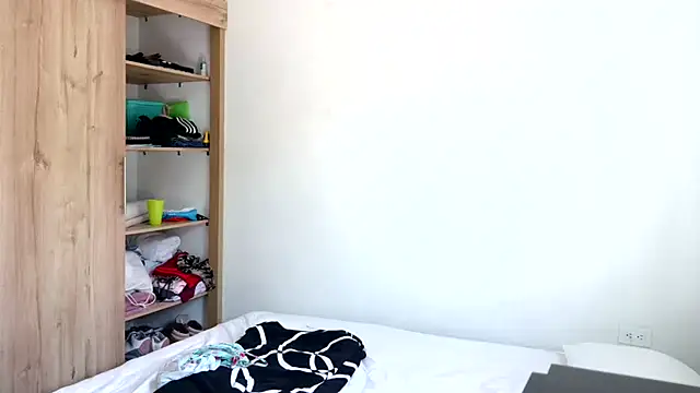 Snapshot of andrew_1520 chatting on 02.11.26 andrew 1520 online show from 02.11.26