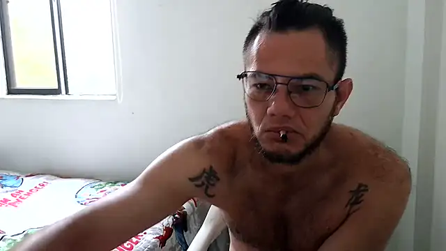 Snapshot of andrew_1520 chatting on 02.20.26 andrew 1520 online show from 02.20.26