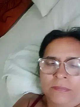 Snapshot of PienCanela chatting on 04.23.26 PienCanela online show from 04.23.26