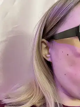 Snapshot of KimEvanss chatting on 05.30.26 KimEvanss online show from 05.30.26