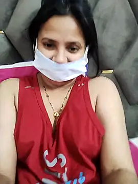 Snapshot of filmycoupleash1 chatting on 04.19.26 filmycoupleash1 online show from 04.19.26