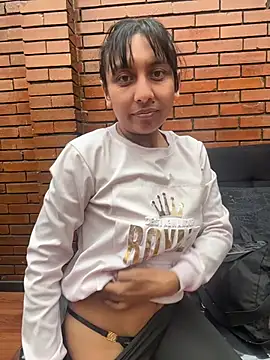 MELIZ QUEEN online show from 06.24.26