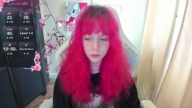 Snapshot of InfernoKitten chatting on 04.16.26 InfernoKitten online show from 04.16.26