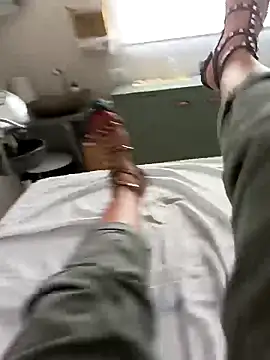 Snapshot of meladinhaa69 chatting on 04.14.26 meladinhaa69 online show from 04.14.26