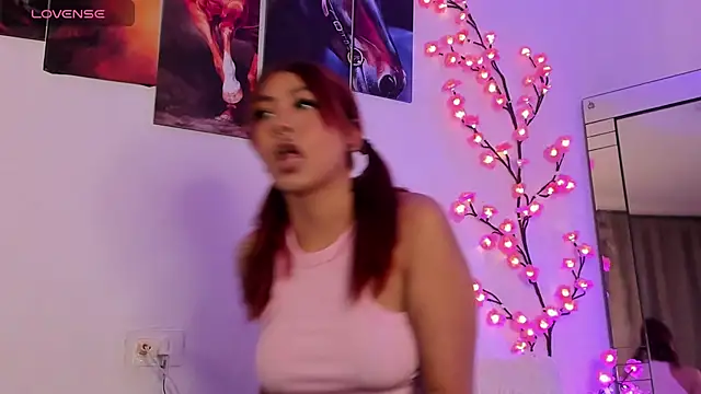 Snapshot of ava_soophia chatting on 04.15.26 ava soophia online show from 04.15.26