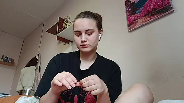 RoxanneStuard online show from 04.14.26