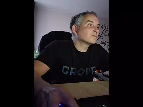 Piotr481 online show from 05.08.26