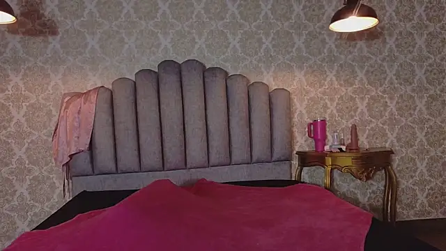 Snapshot of serena_sex31 chatting on 05.08.26 serena sex31 online show from 05.08.26