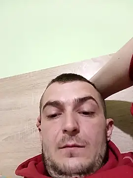 Snapshot of Mariofls chatting on 04.28.26 Mariofls online show from 04.28.26