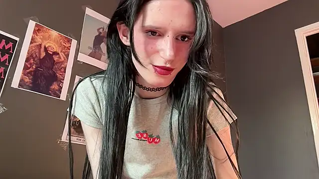 Snapshot of Niky_Long chatting on 04.13.26 Niky Long online show from 04.13.26