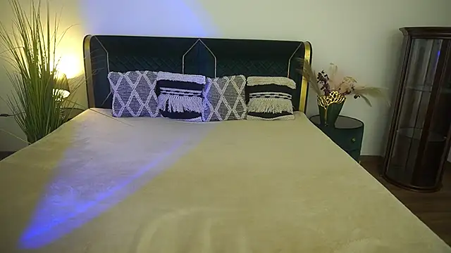 DominikaFire online show from 06.17.26