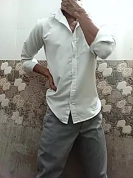itsmemadhu2019 online show from 05.20.26