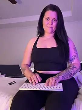 kittyykat767 online show from 04.15.26