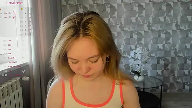 Snapshot of Anna_Delon chatting on 05.16.26 Anna Delon online show from 05.16.26