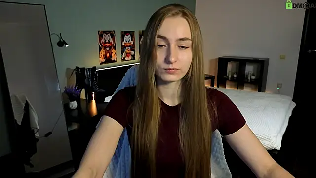 Snapshot of Your_Emily25 chatting on 04.19.26 Your Emily25 online show from 04.19.26