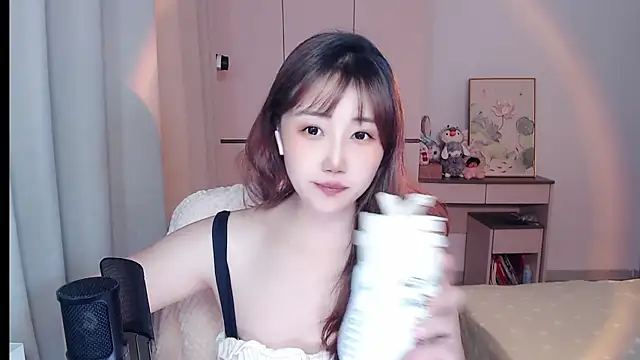 MissBunny 2026 online show from 05.12.26
