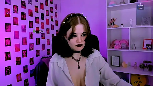 Snapshot of nikki_kiss_ chatting on 07.24.26 nikki kiss online show from 07.24.26