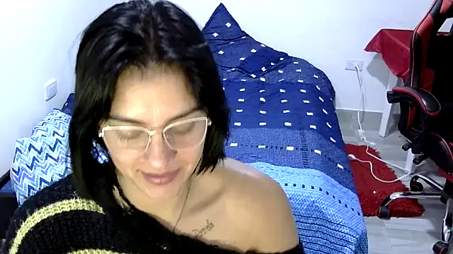 Snapshot of Bandida553 chatting on 06.25.26 Bandida553 online show from 06.25.26